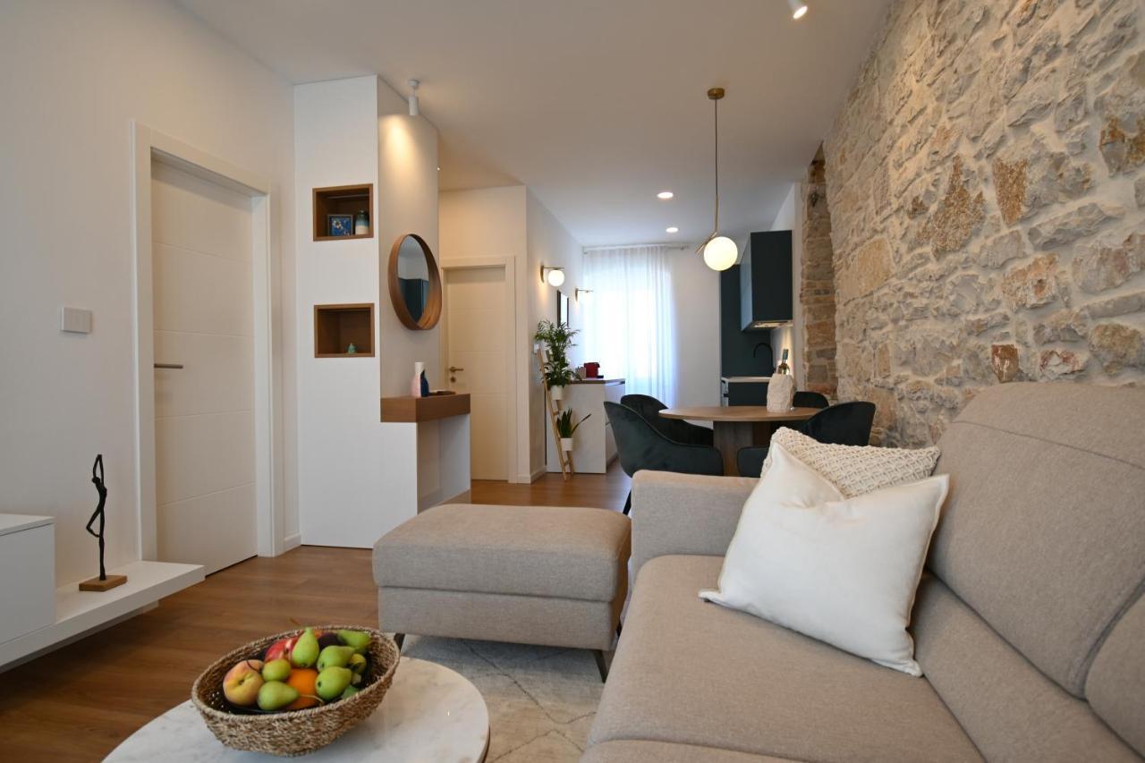 Apartment Summer Cave In Center *